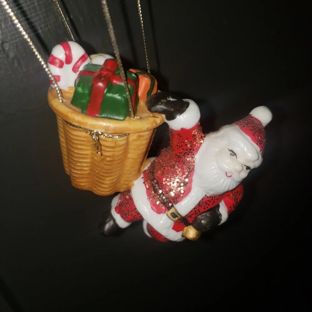 Vintage Hot air ballon Santa's ornament